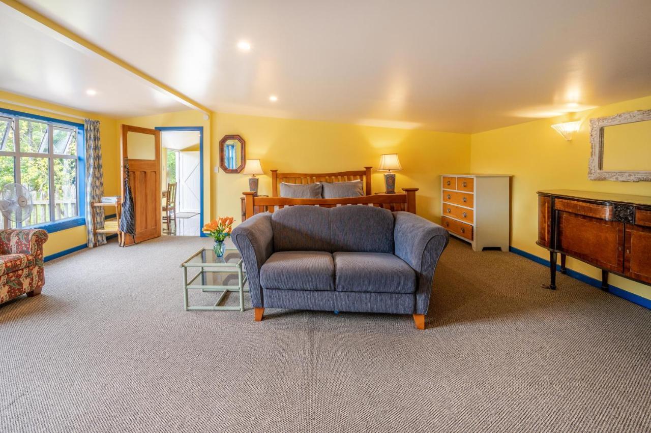 Matagouri Cottage - Port Levy Holiday Home Екстер'єр фото